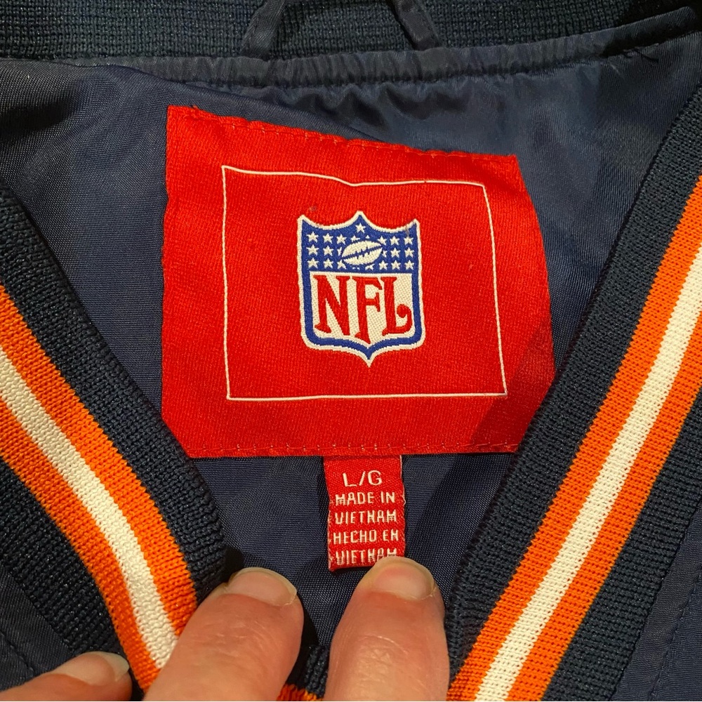Denver Broncos Jacket Men’s Large Blue Vneck Pullover Spellout Stitched Logo - Picture 9 of 10